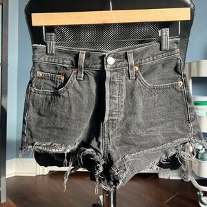 Black Levi’s Cutoff Shorts